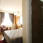 Hotelozbek Hotel