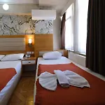 Hotel Hotelozbek 3*