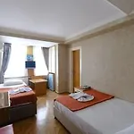 Hotelozbek Hotel