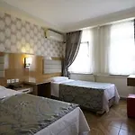 Hotelozbek 3*