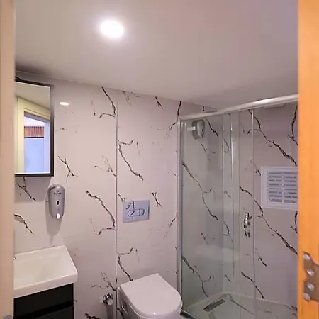 Hotelozbek Hotel 3*