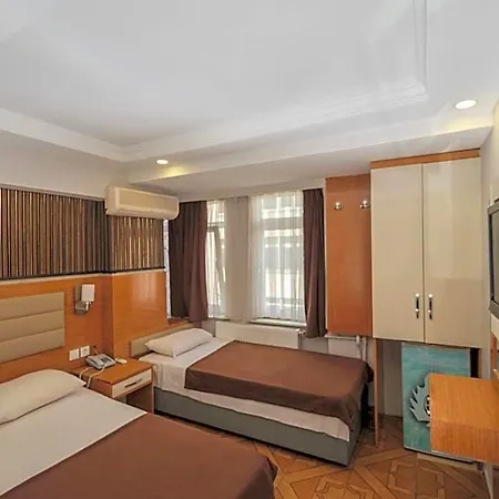 Hotelozbek 3*