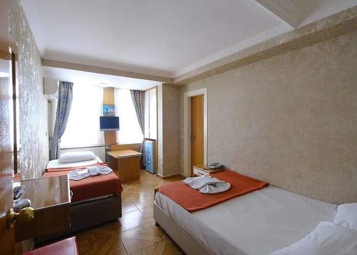 Hotel Hotelozbek 3*