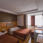 Hotel Hotelozbek 3*